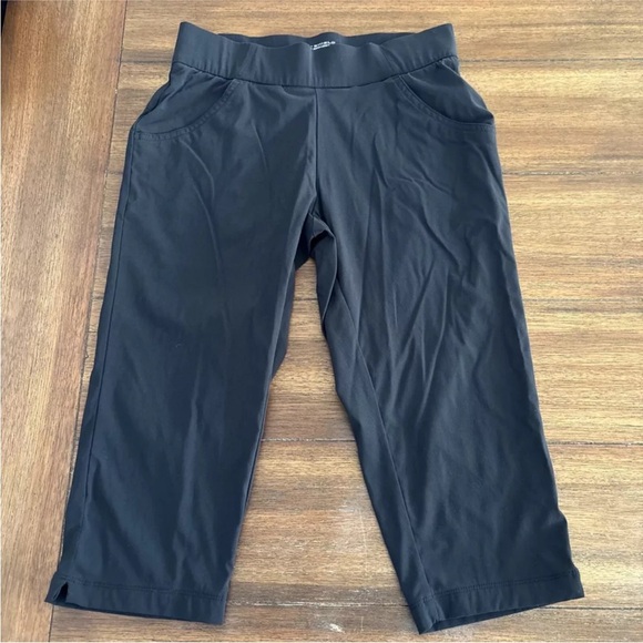 Columbia Omni-Shield Black Pull On Active Capri Pants Sz S Advanced Repellency - Picture 1 of 10